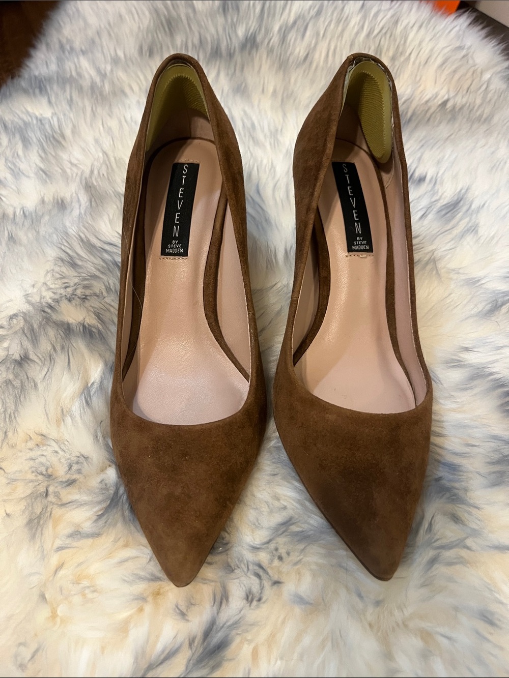 Gorgeous Nordstrom Steve Madden Brown Suede Pointed Toe Pumps